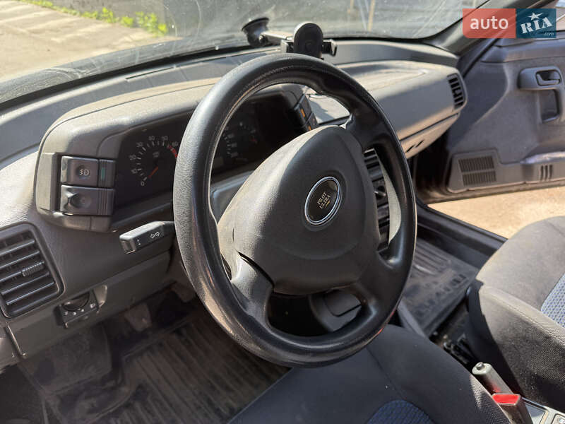 Седан ВАЗ / Lada 2110 2005 в Харькове
