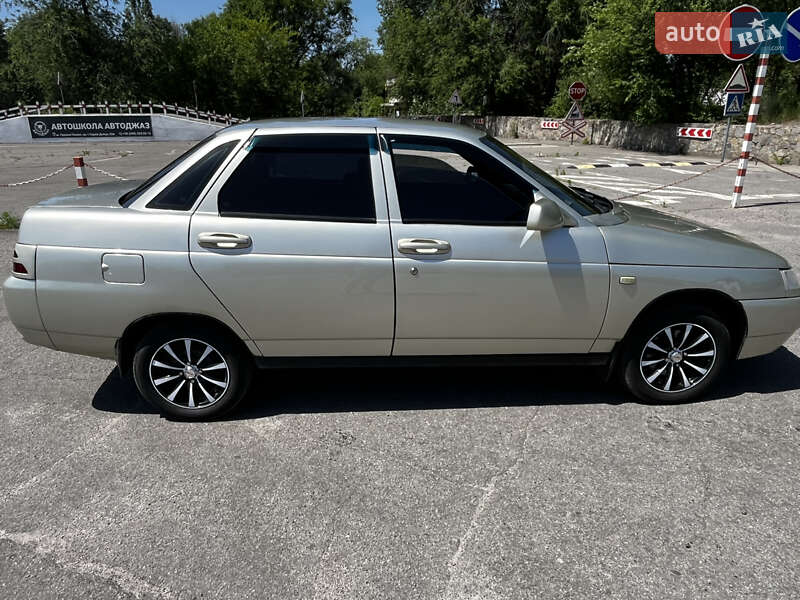 Седан ВАЗ / Lada 2110 2006 в Горишних Плавнях