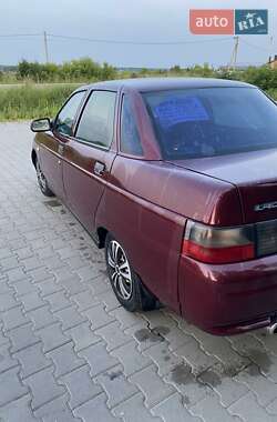 Седан ВАЗ 2110 2004 в 