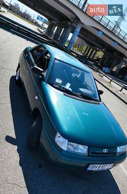 Седан ВАЗ / Lada 2110 2001 в Одессе