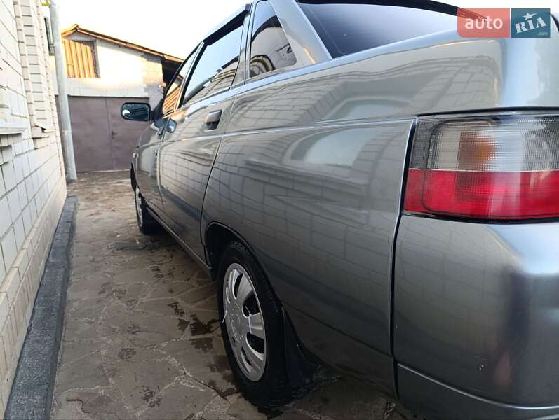 Седан ВАЗ / Lada 2110 2005 в Умани
