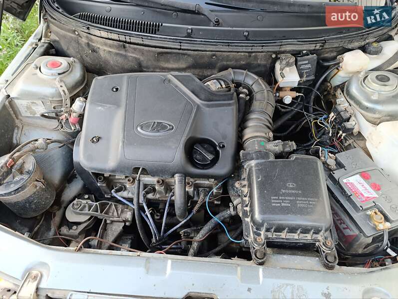 Седан ВАЗ / Lada 2110 2005 в Умани