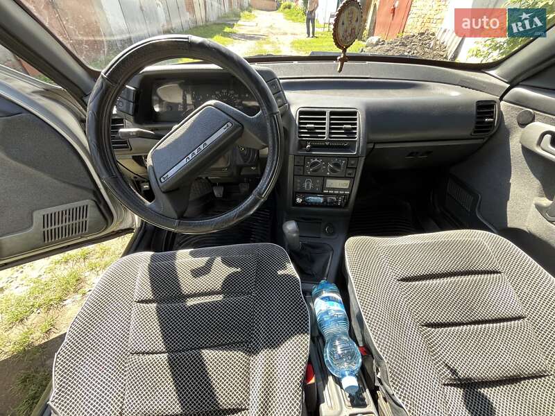 Седан ВАЗ / Lada 2110 2005 в Конотопе