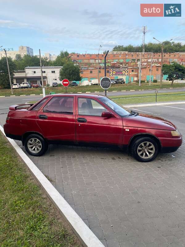 Седан ВАЗ / Lada 2110 2001 в Харькове