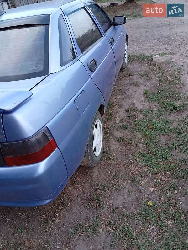 Седан ВАЗ / Lada 2110 2001 в Краматорську