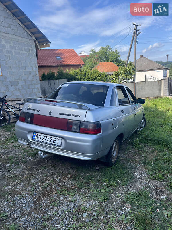 Седан ВАЗ / Lada 2110 2004 в Виноградові