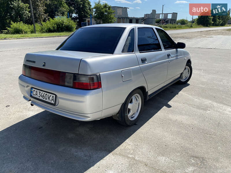 Седан ВАЗ / Lada 2110 2006 в Киеве