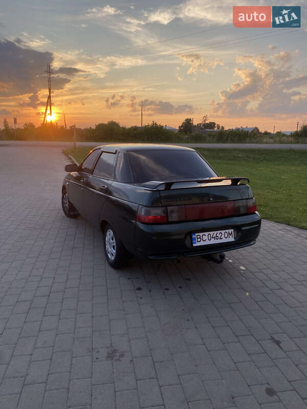 Седан ВАЗ / Lada 2110 2002 в Жовтанцах