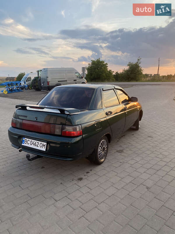 Седан ВАЗ / Lada 2110 2002 в Жовтанцах