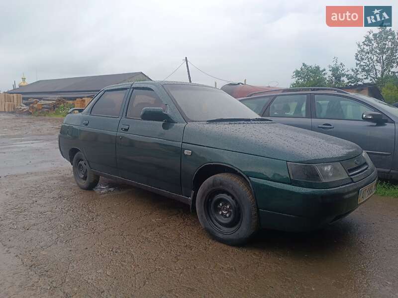 Седан ВАЗ / Lada 2110 2000 в Перегінське