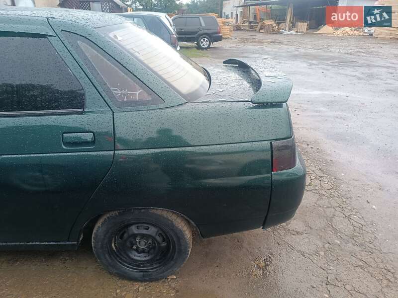Седан ВАЗ / Lada 2110 2000 в Перегінське