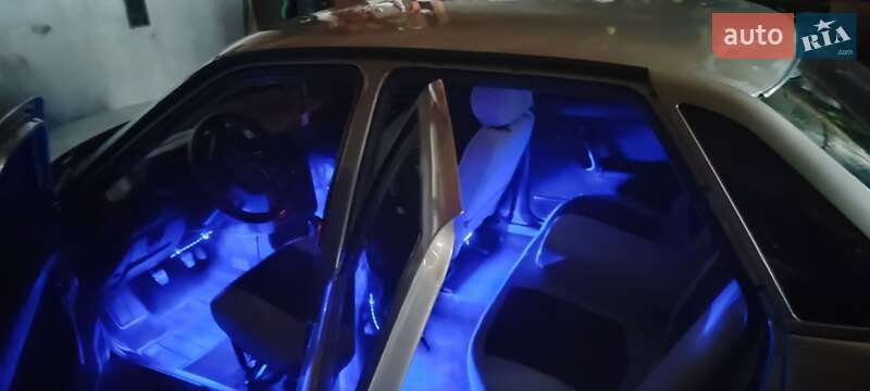 Седан ВАЗ / Lada 2110 2002 в Любомлі