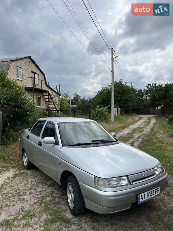 Седан ВАЗ / Lada 2110 2002 в Києві