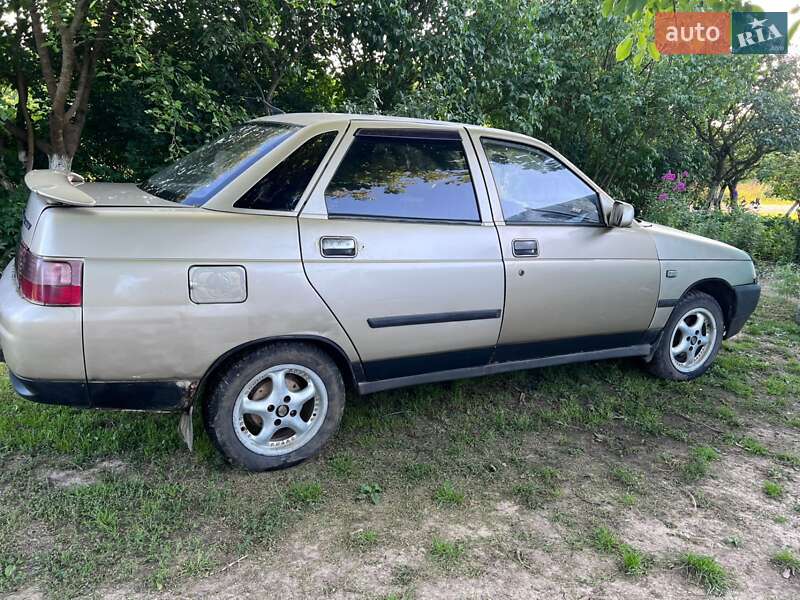 Седан ВАЗ / Lada 2110 2000 в Ярмолинцях