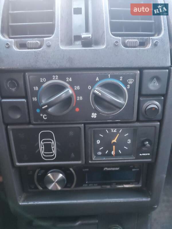 Седан ВАЗ / Lada 2110 2001 в Кривом Роге