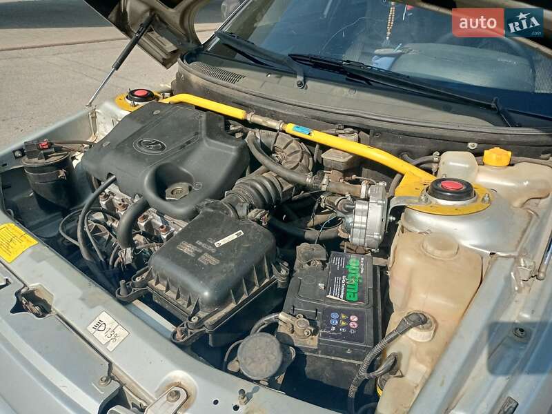 Седан ВАЗ / Lada 2110 2005 в Котельве