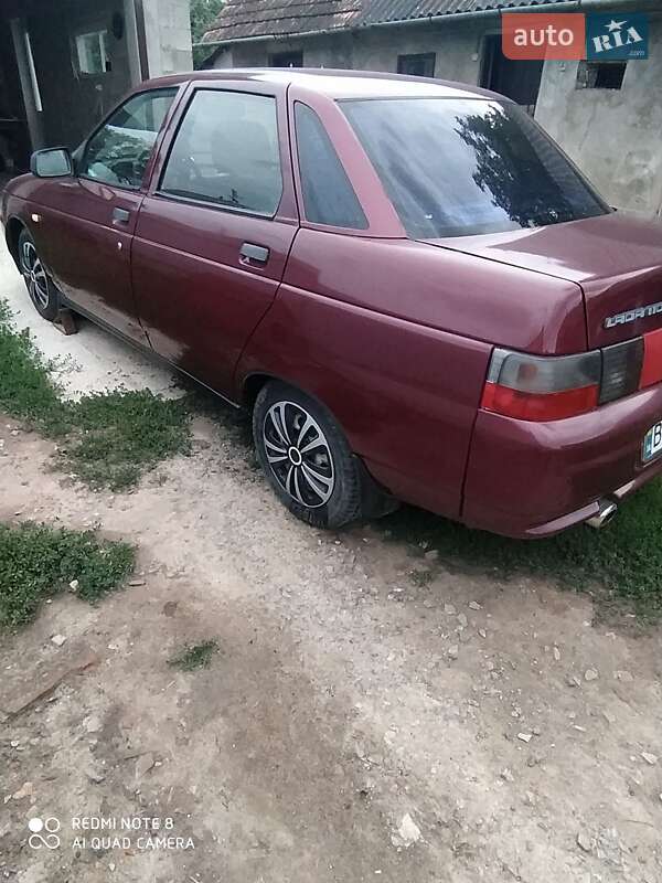 Седан ВАЗ / Lada 2110 2004 в Копычинце