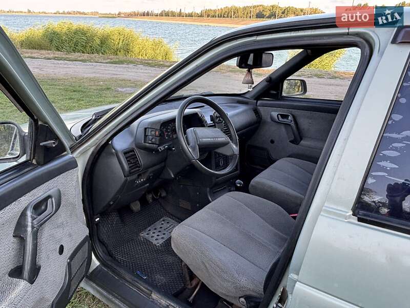Седан ВАЗ / Lada 2110 2001 в Печенегах