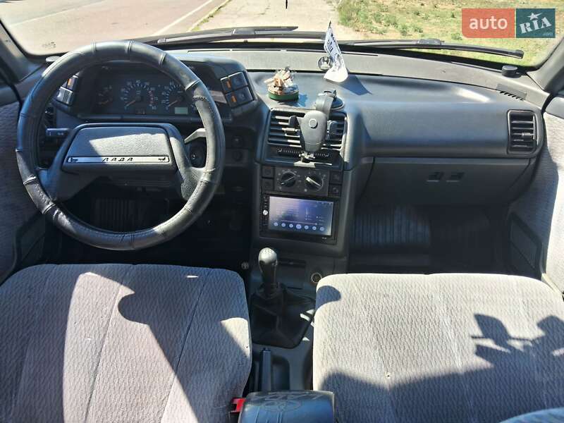 Седан ВАЗ / Lada 2110 2002 в Каневе
