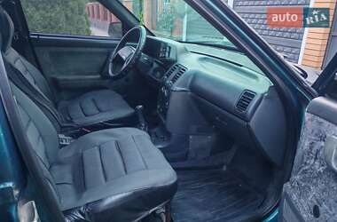 Седан ВАЗ 2110 2000 в 