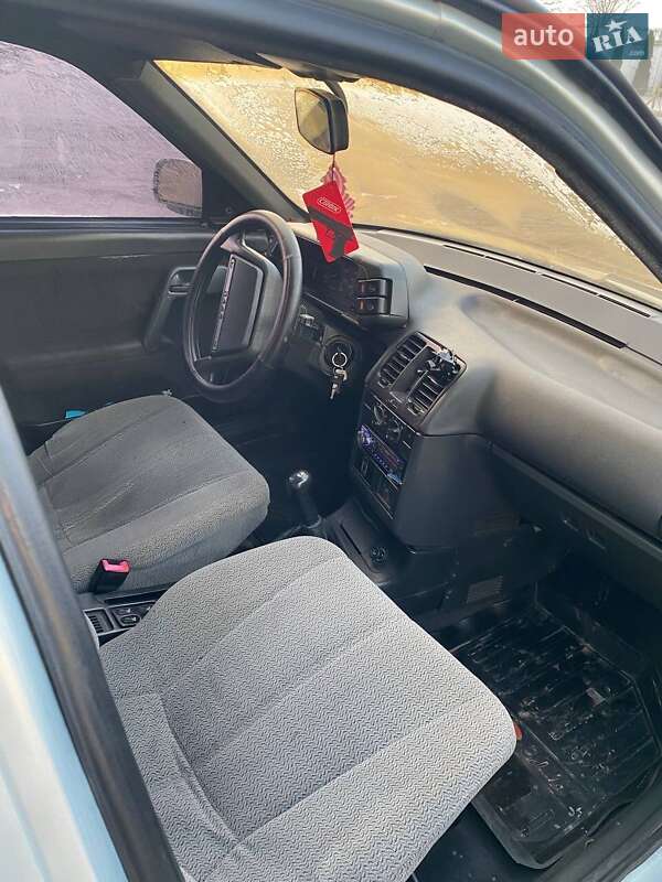 Седан ВАЗ / Lada 2110 2000 в Полтаве фото 3 Седан ВАЗ / Lada 2110 2000 в Полтаве