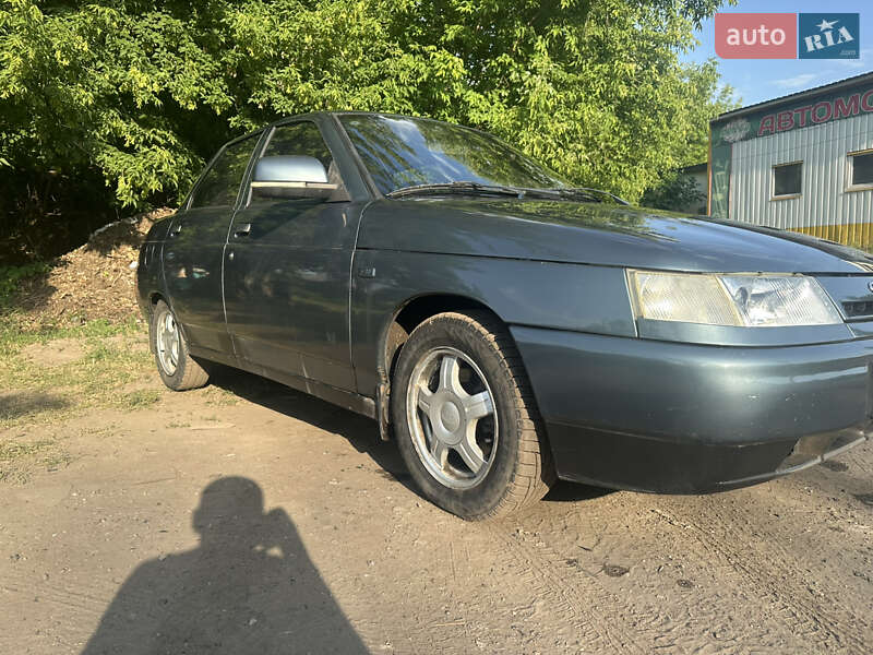 Седан ВАЗ / Lada 2110 2000 в Славянске