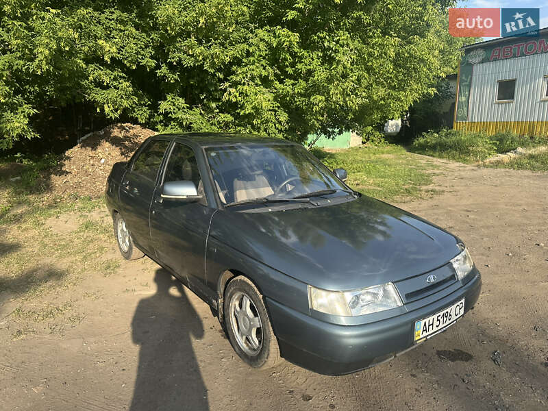 Седан ВАЗ / Lada 2110 2000 в Славянске
