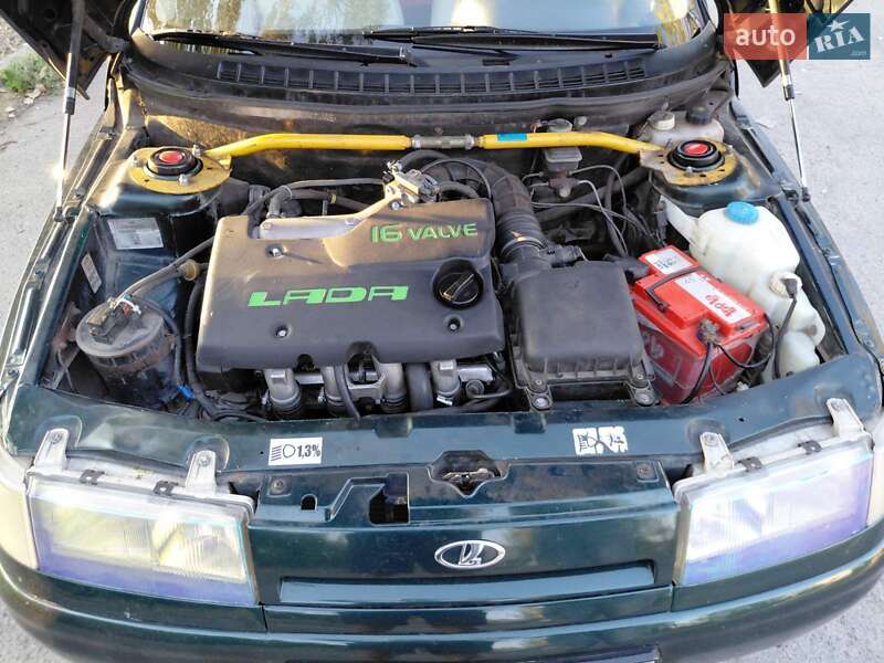 Седан ВАЗ / Lada 2110 2002 в Днепре