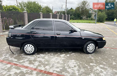 Седан ВАЗ 2110 2003 в 