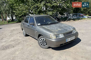 Седан ВАЗ 2110 2002 в 