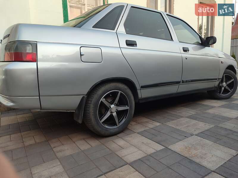 Седан ВАЗ / Lada 2110 2005 в Новомосковске фото 2 Седан ВАЗ / Lada 2110 2005 в Новомосковске