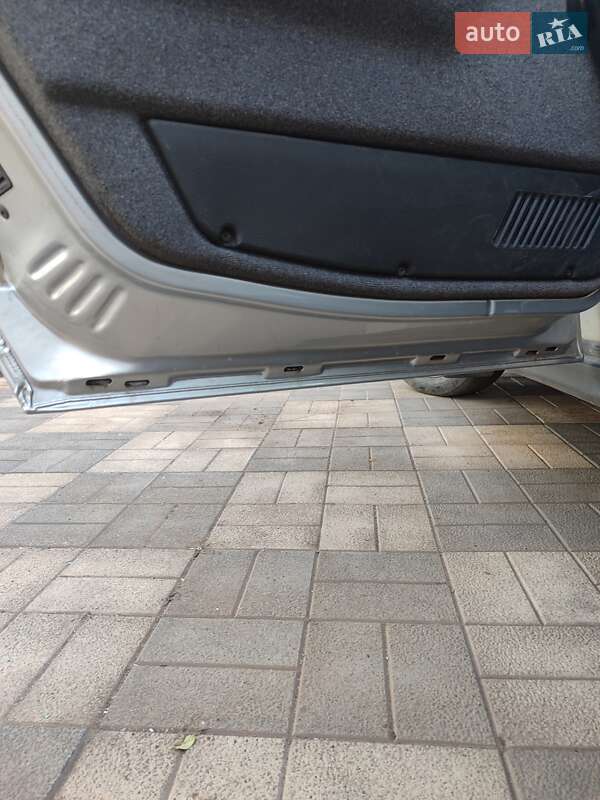 Седан ВАЗ / Lada 2110 2005 в Новомосковске фото 14 Седан ВАЗ / Lada 2110 2005 в Новомосковске