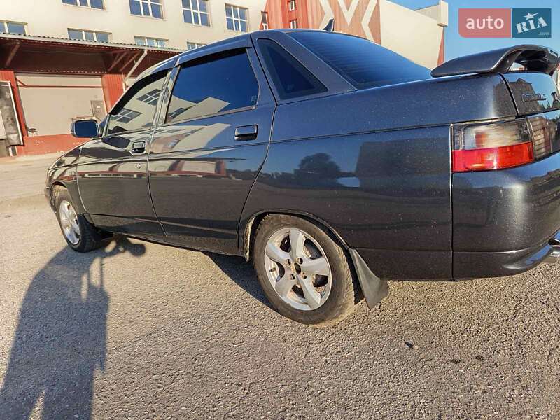 Седан ВАЗ / Lada 2110 2002 в Харькове