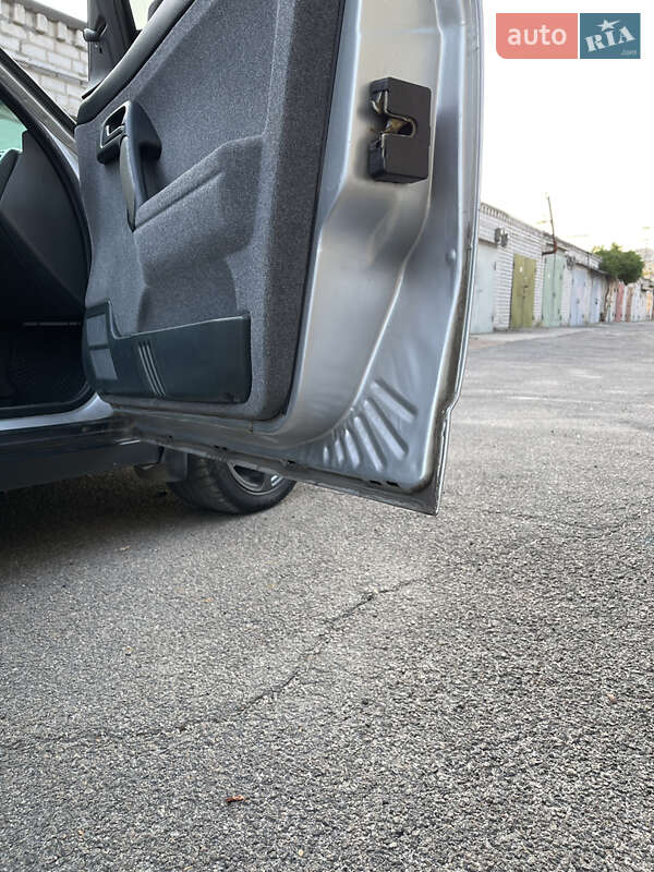 Седан ВАЗ / Lada 2110 2007 в Днепре