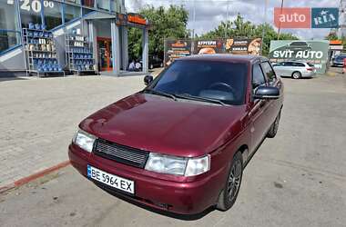 Седан ВАЗ 2110 2004 в 