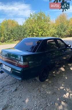 Седан ВАЗ 2110 2001 в 