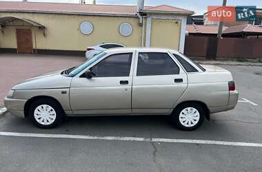 Седан ВАЗ 2110 2001 в 