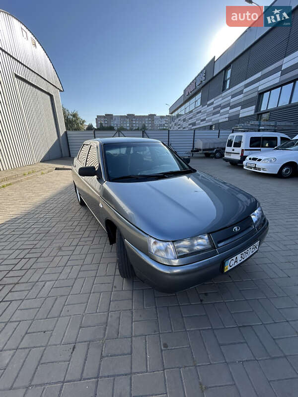 Седан ВАЗ / Lada 2110 1999 в Черкасах