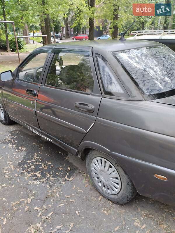Седан ВАЗ / Lada 2110 2000 в Кривому Розі