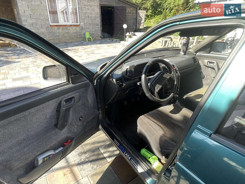 Седан ВАЗ / Lada 2110 1999 в Сваляве