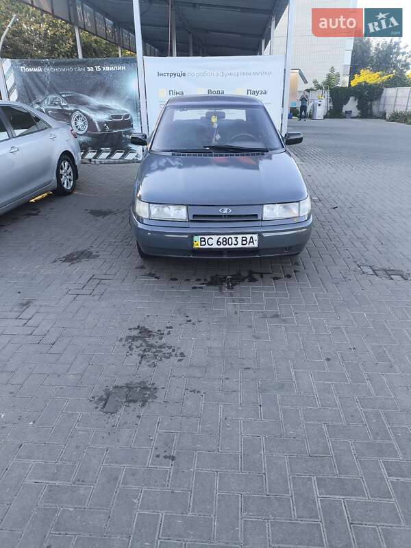 Седан ВАЗ 2110 2000 в 
