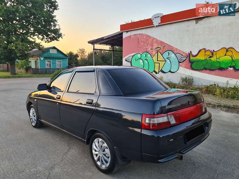 ВАЗ / Lada 2110 2012