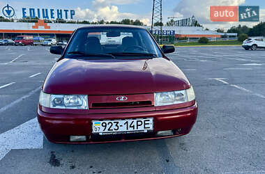 Седан ВАЗ 2110 2004 в 