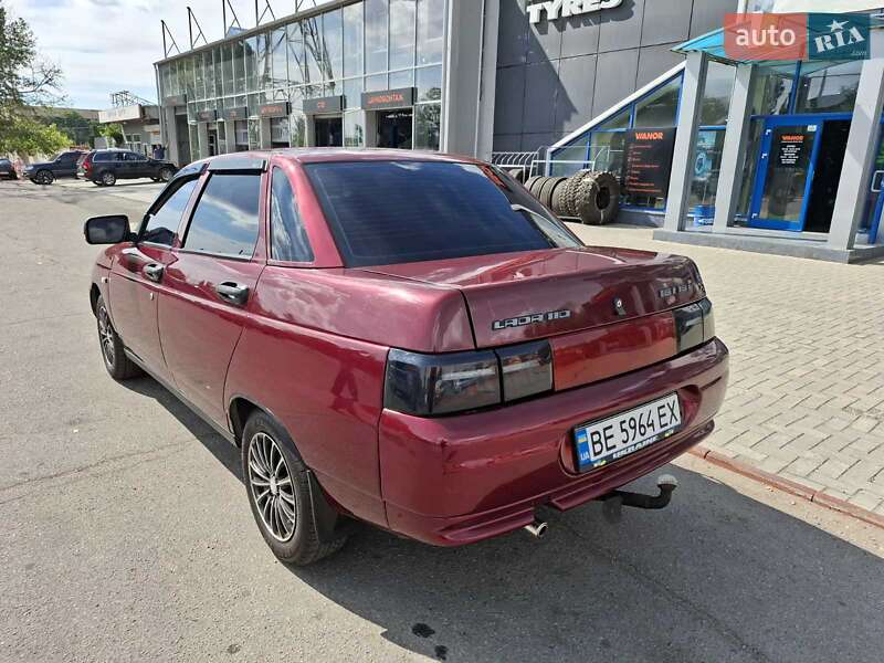 Седан ВАЗ / Lada 2110 2004 в Николаеве
