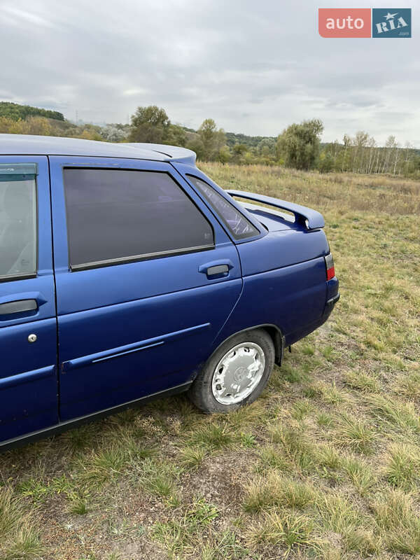 Седан ВАЗ / Lada 2110 2002 в Светловодске фото 5 Седан ВАЗ / Lada 2110 2002 в Светловодске