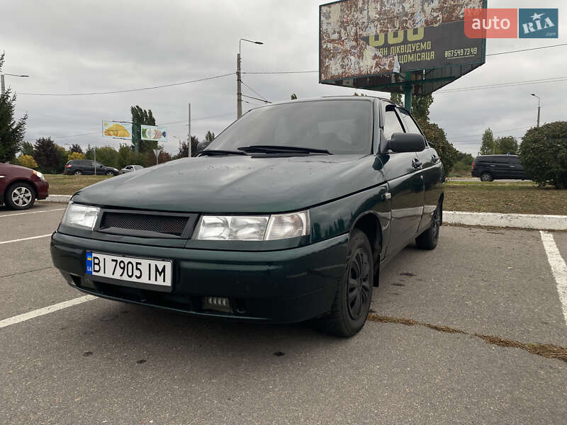 Седан ВАЗ 2110 2002 в 