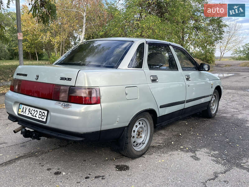 Седан ВАЗ / Lada 2110 2001 в Чугуеве