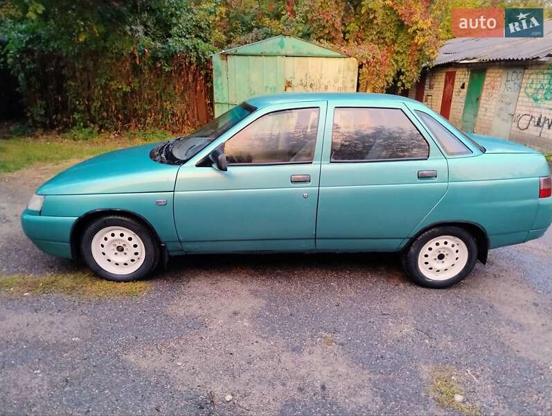 Седан ВАЗ / Lada 2110 2001 в Черкасах