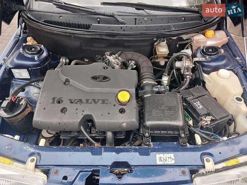 Седан ВАЗ / Lada 2110 2005 в Николаеве