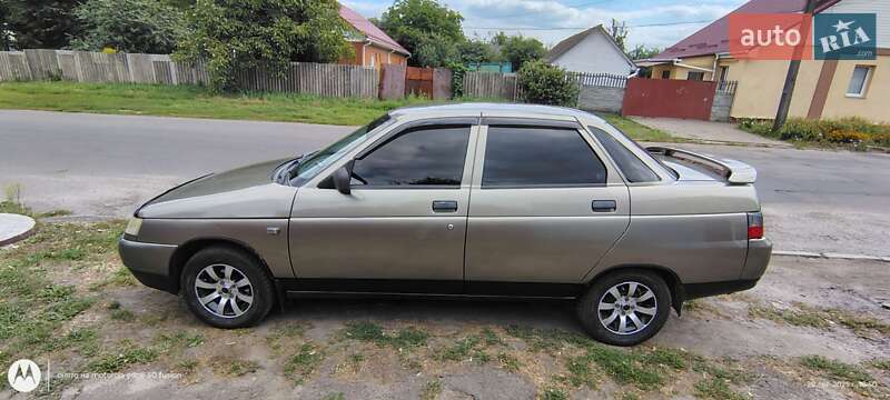 Седан ВАЗ / Lada 2110 2002 в Прилуках